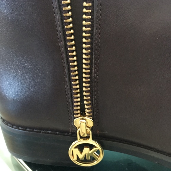 MICHAEL Michael Kors Lainey Flat Booties Dark Brown 7.5 - Picture 8 of 9